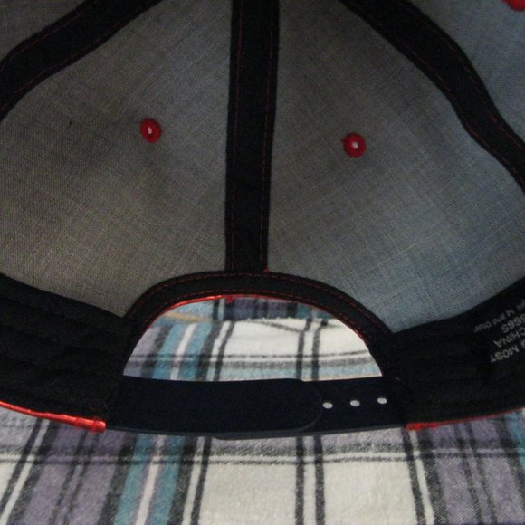 DC Comics shiny red, gold emblem Wonder Women cap. One size fits most. - Picture 8 of 10